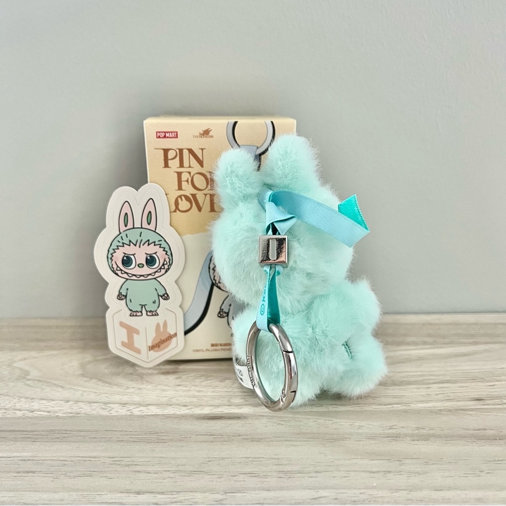 Pop Mart The Monsters Pin for Love Vinyl Plush Pendant (A-M) - Letter I - Picture 2 of 8